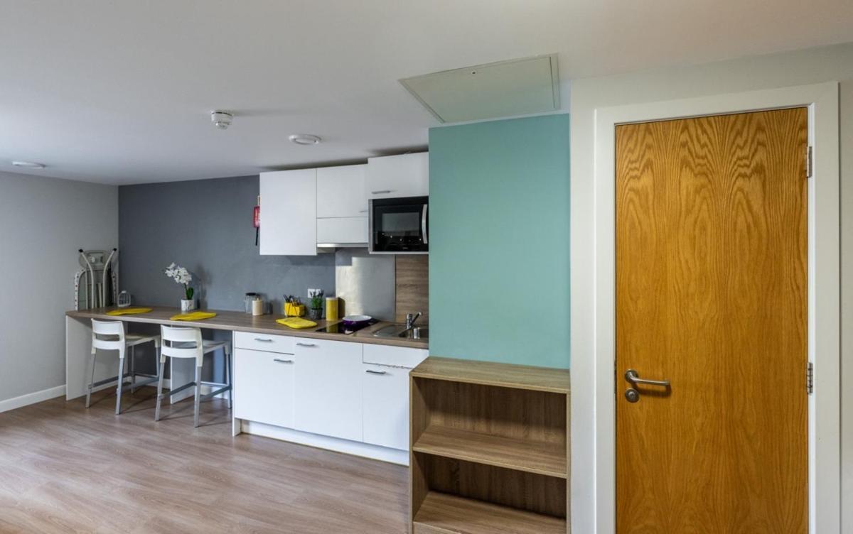 Joivy Affordable Edinburgh - Adults Only酒店 外观 照片